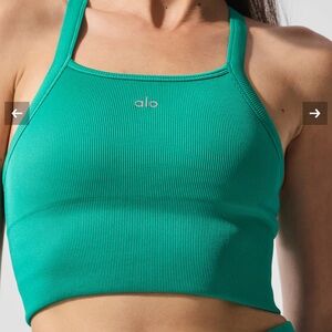 ALO Yoga Women's Green Ribbed Sports Bra